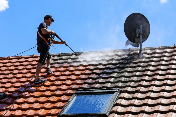 Townhouse Roof Cleaning Service